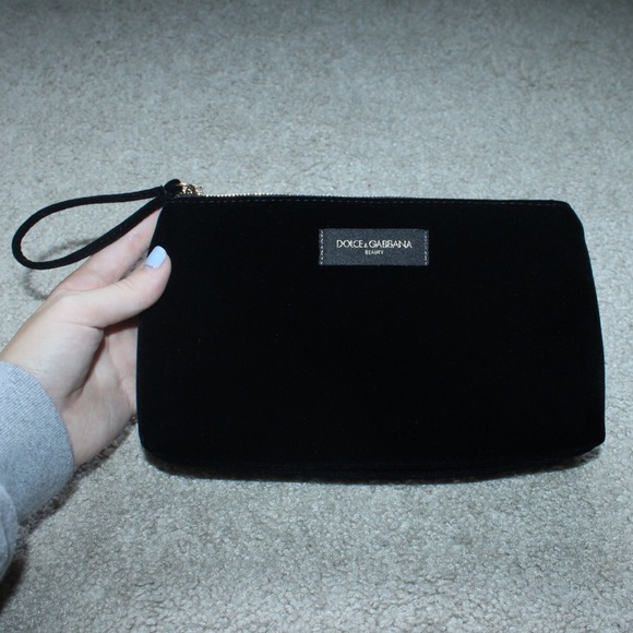 Dolce & Gabbana Handbags - New Dolce And Gabbana Beauty Black Velour Wristlet Travel Bag